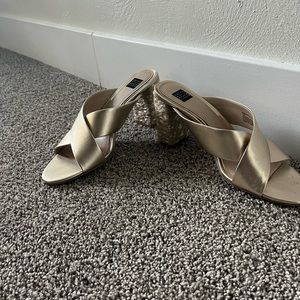 WHBM Gold and Rattan pump size 11